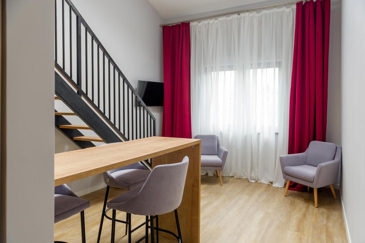 H11 Downtown Apartments Targu Mures Luaran gambar