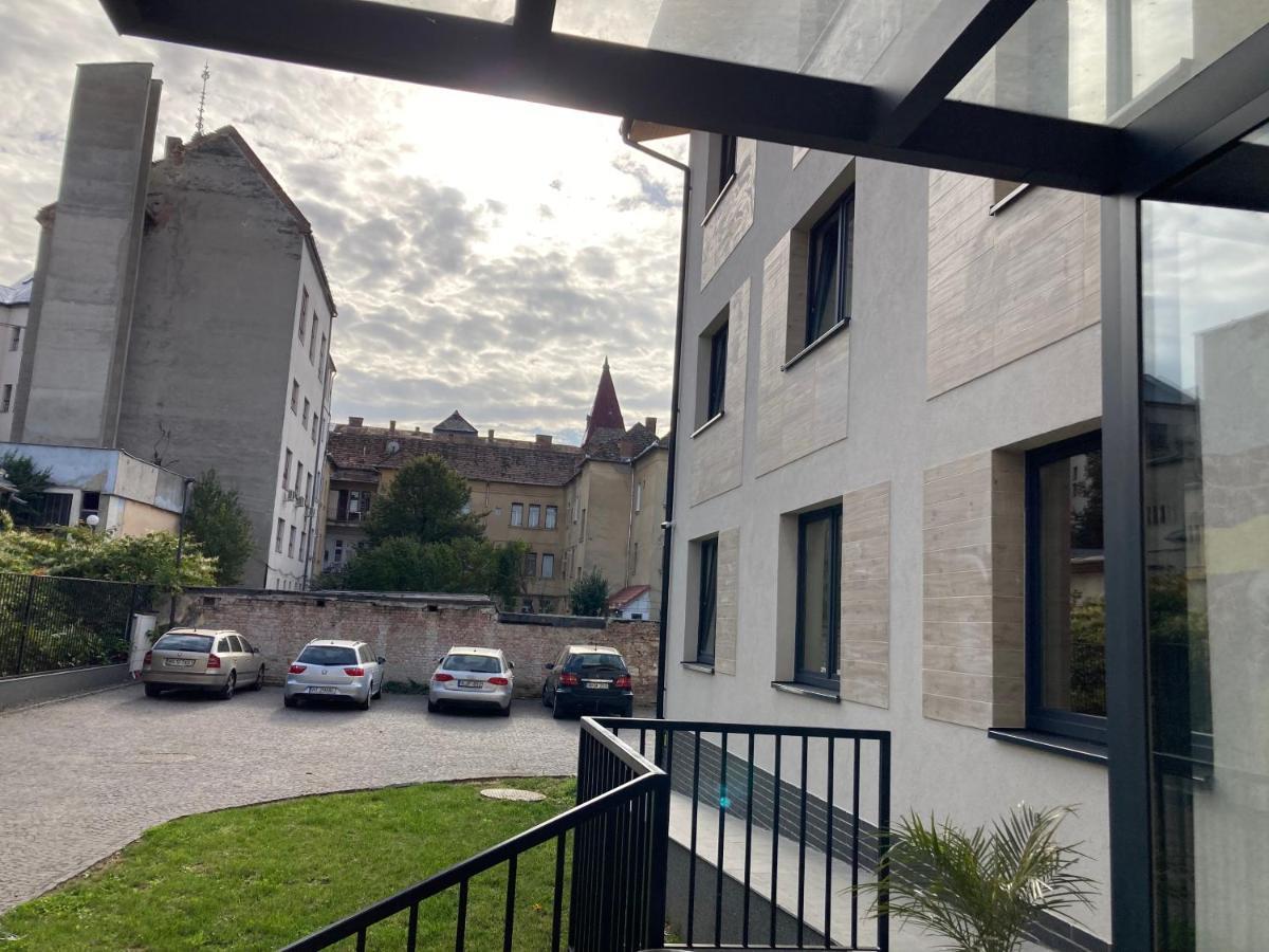 H11 Downtown Apartments Targu Mures Luaran gambar